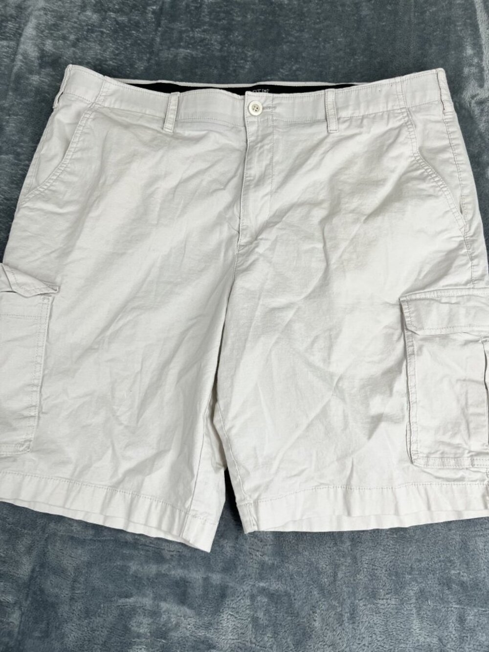 Apt. 9 Premier Flex Mens White Cargo Shorts Size 42